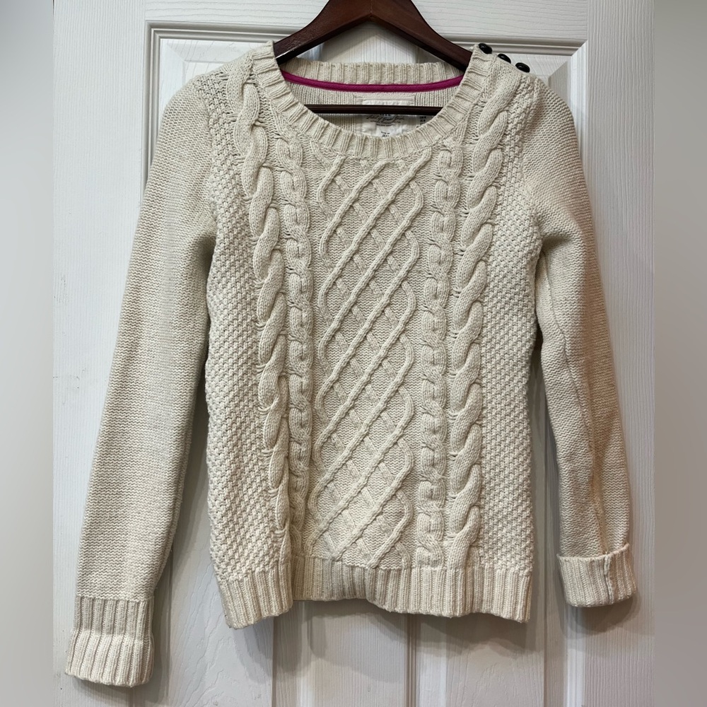 H&M L.O.G.G. Cream Cable Knit Sweater with Faux Button Detail Size Medium